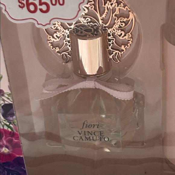 Vince Camuto Fiori Fragrance Set - Gold and Purple - Picture 4 of 8